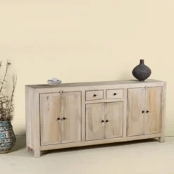 Abhinav - Houten Dressoir Sandblasted