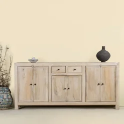 Abhinav - Houten Dressoir Sandblasted