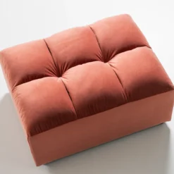 Allure hocker velvet blush