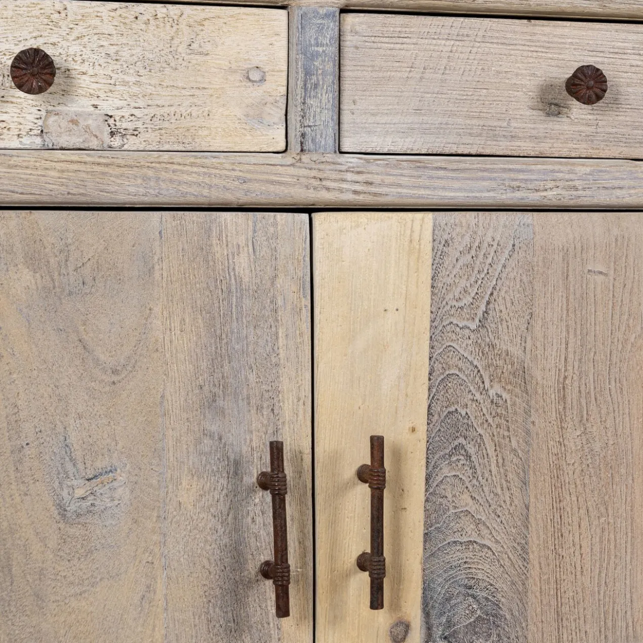 Avleen Houten Dressoir