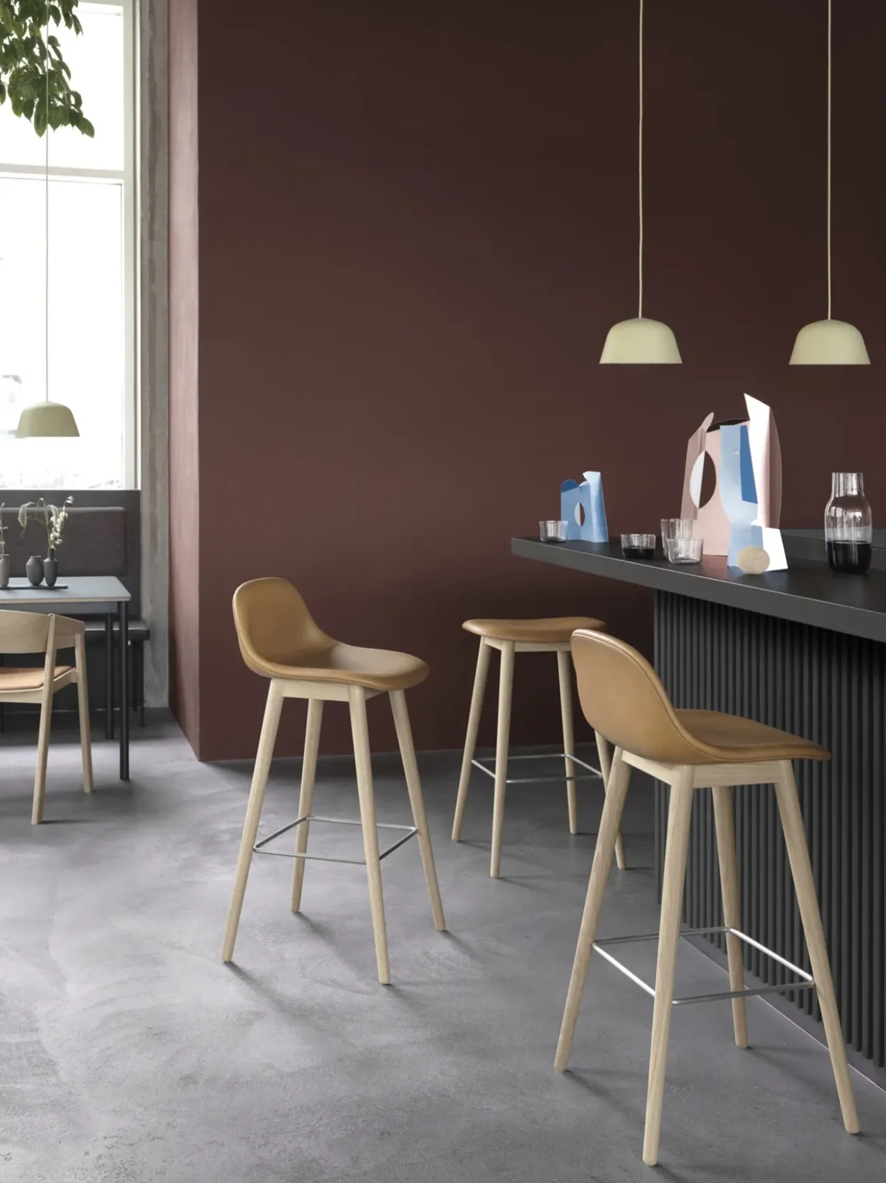 Barkruk Fiber 75 cm met donker eiken onderstel grey