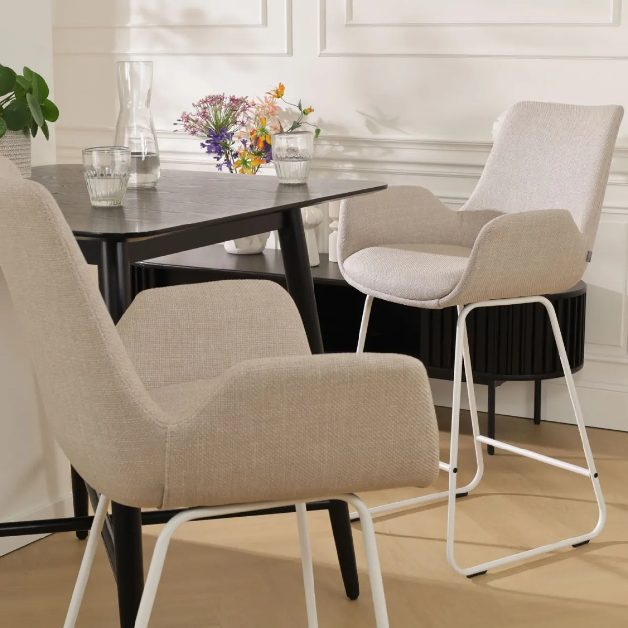 Barkruk Nino-Eef beige - wit onderstel - 75 cm