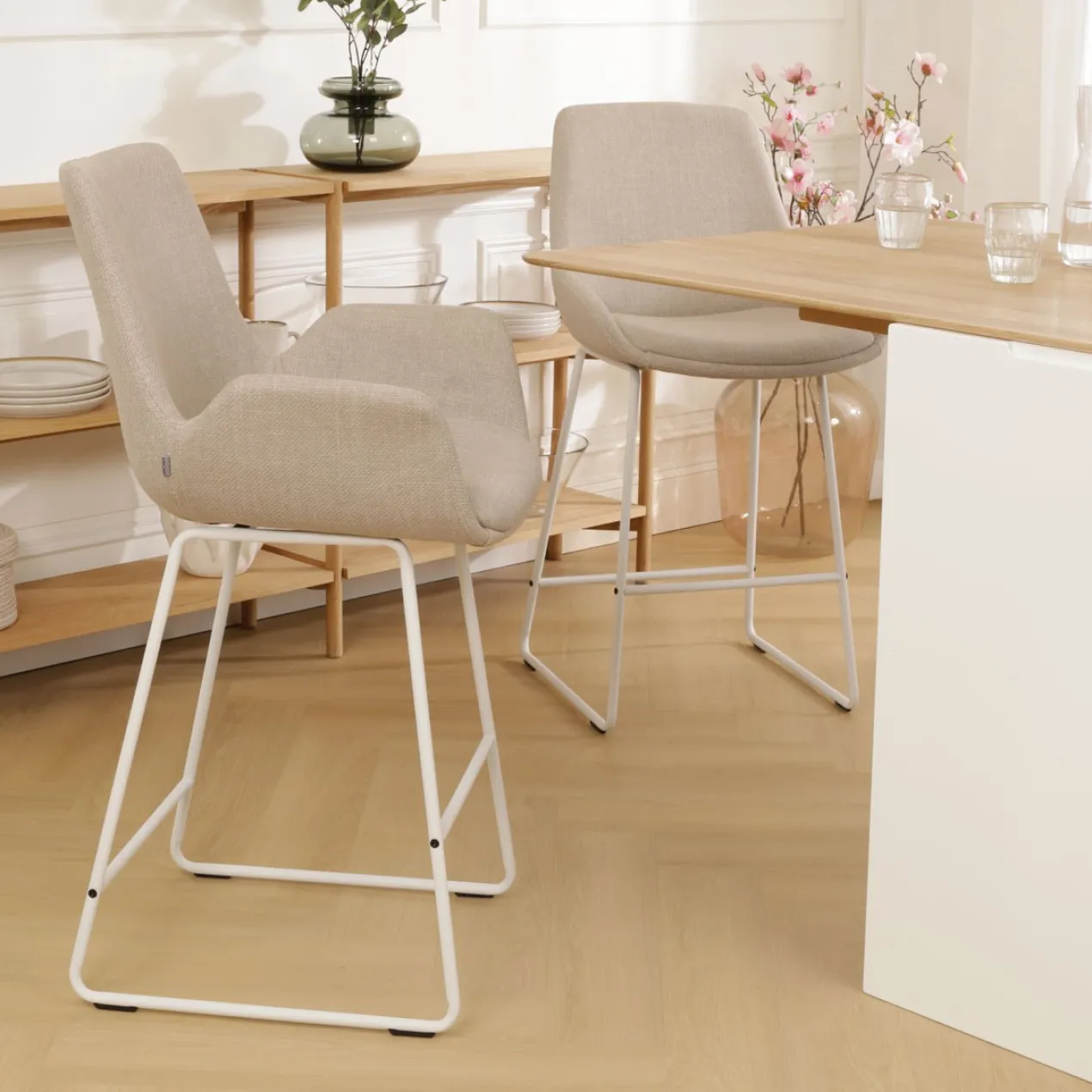 Barkruk Nino-Eef beige - wit onderstel - 65 cm