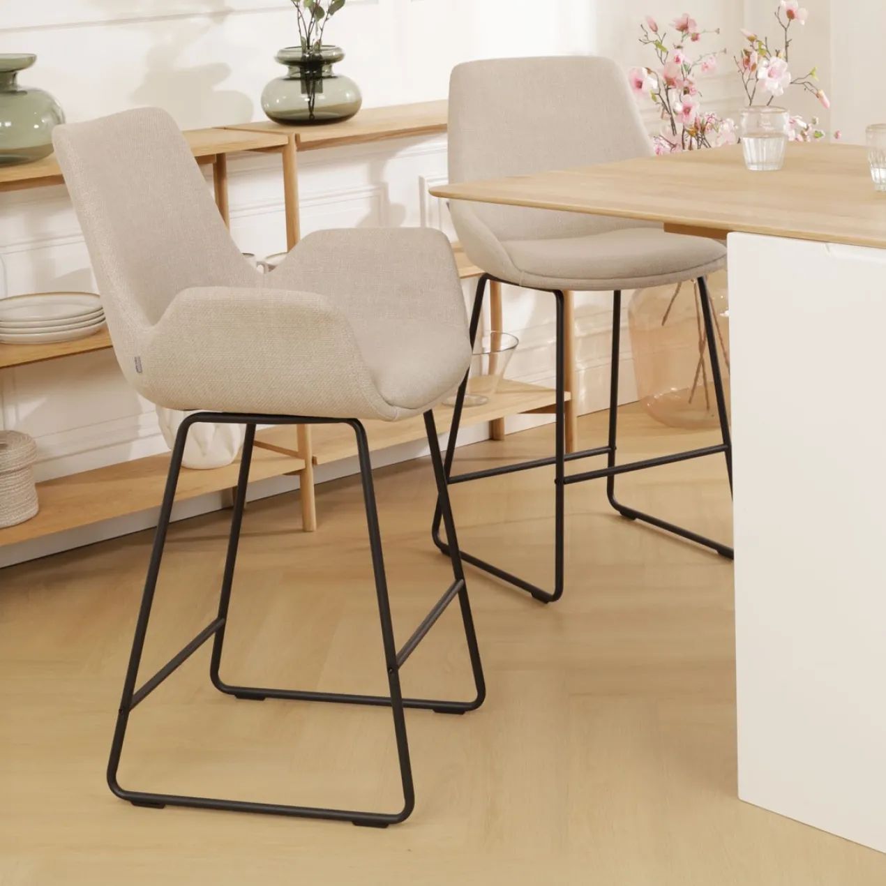 Barkruk Nino-Eef beige - zwart onderstel - 75 cm