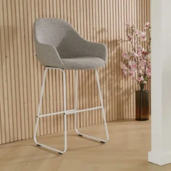 Barkruk Nino-Mae bouclé beige - wit onderstel - 75 cm