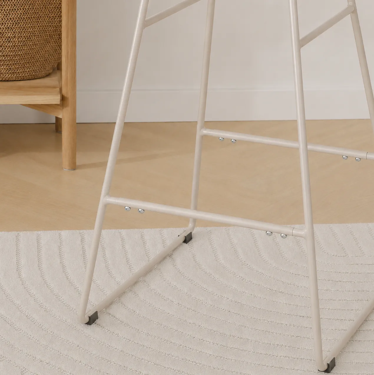 Barkruk Pleun H65 cm grijsbeige met zitkussen