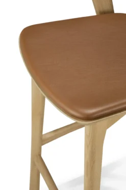 Barstoel Bok gelakt eiken/cognac leer 66 cm