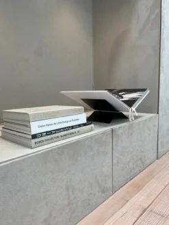 Boekenstandaard Atlas Black