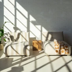 Buitendivan Flynn XL bold stripe beige