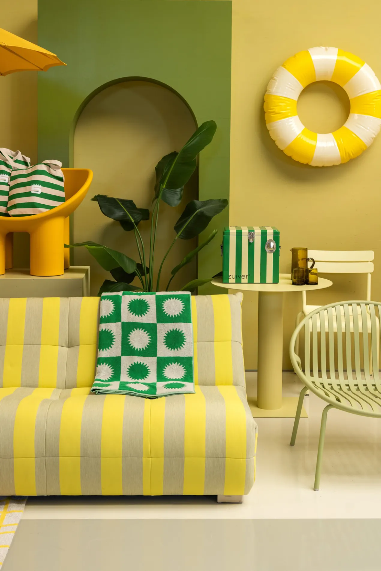 Buiten 2,5-zitsbank Flynn bold stripe geel