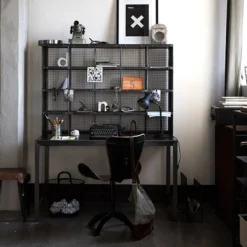 BUREAU + OPZETKAST POSTOFFICE