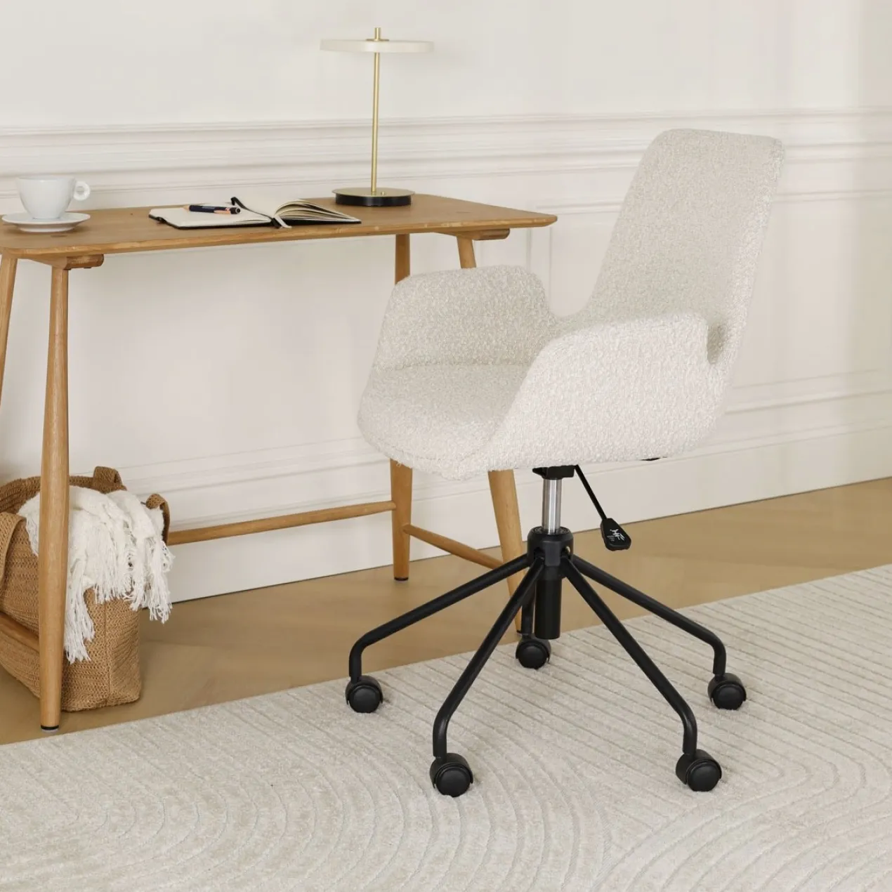 Bureaustoel Nout-Eef bouclé beige - zwart onderstel