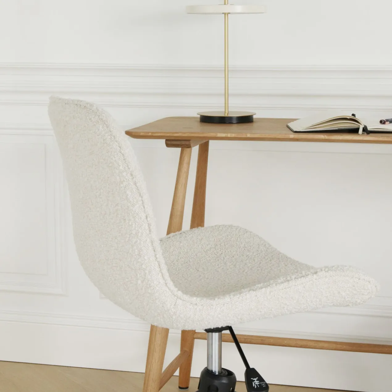 Bureaustoel Nout-Fé bouclé beige - zwart onderstel