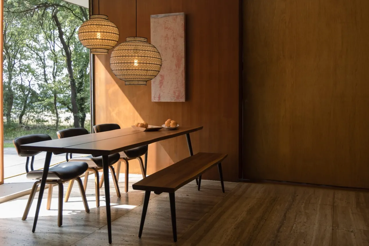 Chair blackwood walnut