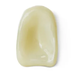 Decoratieobject glass sculpture Cream