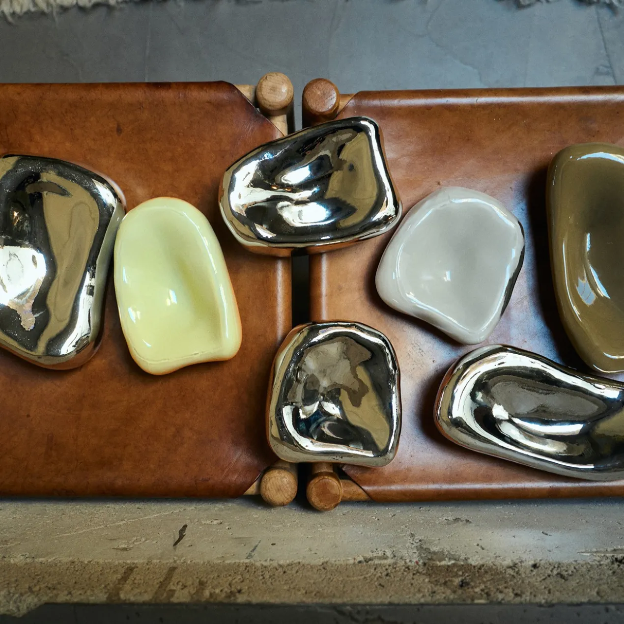 Decoratieobject glass sculpture Cream