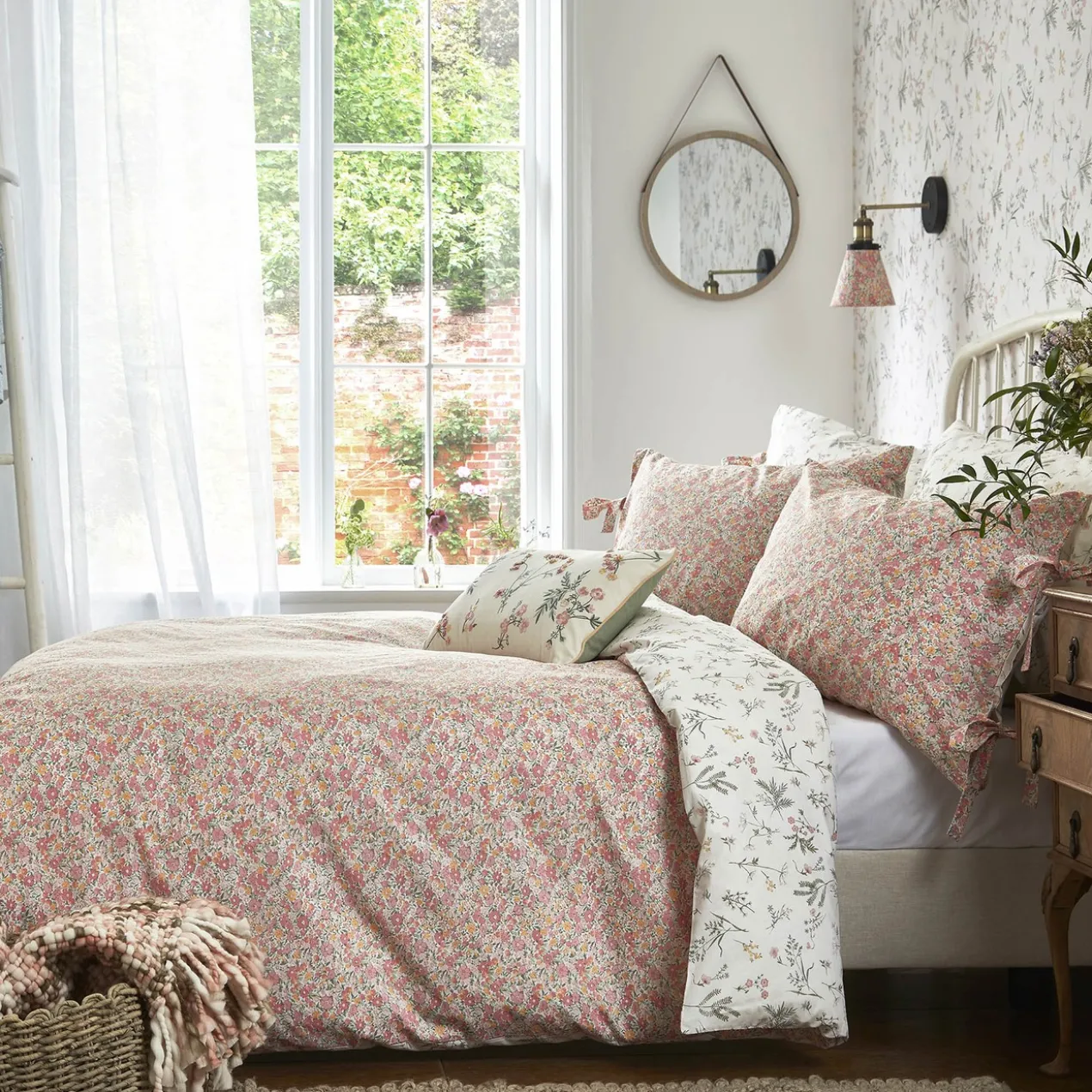 Dekbedovertrek Loveston Coral Pink 200x200 cm