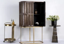 Dressoir Aparajeet #1