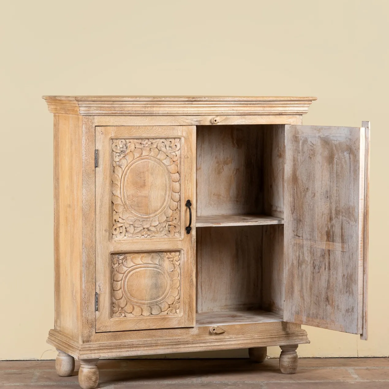 Dressoir Sharad