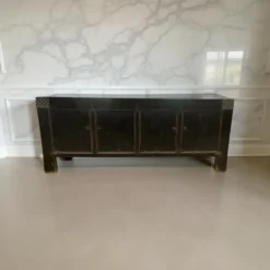 Dressoir zwart 4 deur noppen beslag
