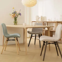 Eetkamerstoel Nena-Fé beige - zwart houten onderstel