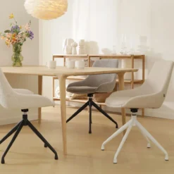 Eetkamerstoel Nola-Isa beige draaibaar - zwart onderstel
