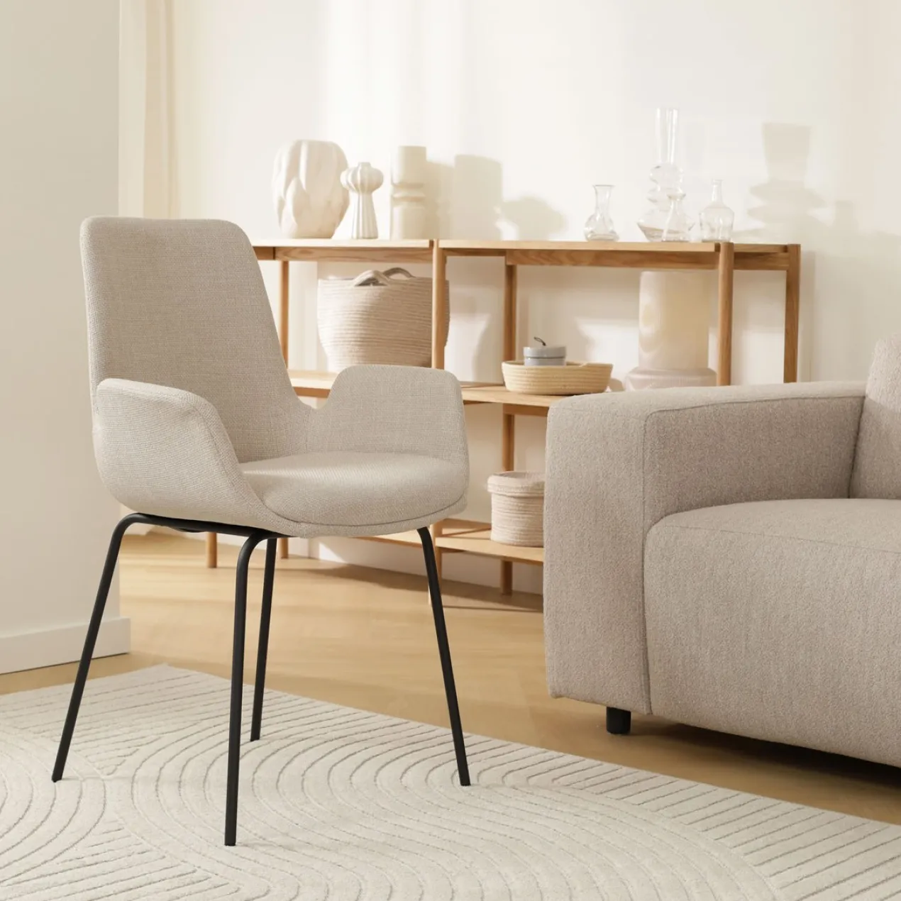 Eetkamerstoel Nora-Eef beige - zwart onderstel