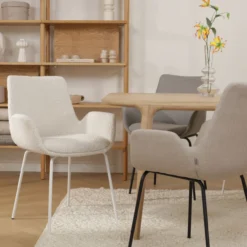 Eetkamerstoel Nora-Eef bouclé beige - wit onderstel