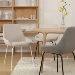 Eetkamerstoel Nora-Isa beige - zwart onderstel