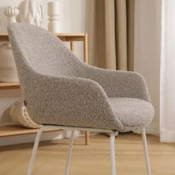 Eetkamerstoel Nora-Mae bouclé taupe - wit onderstel