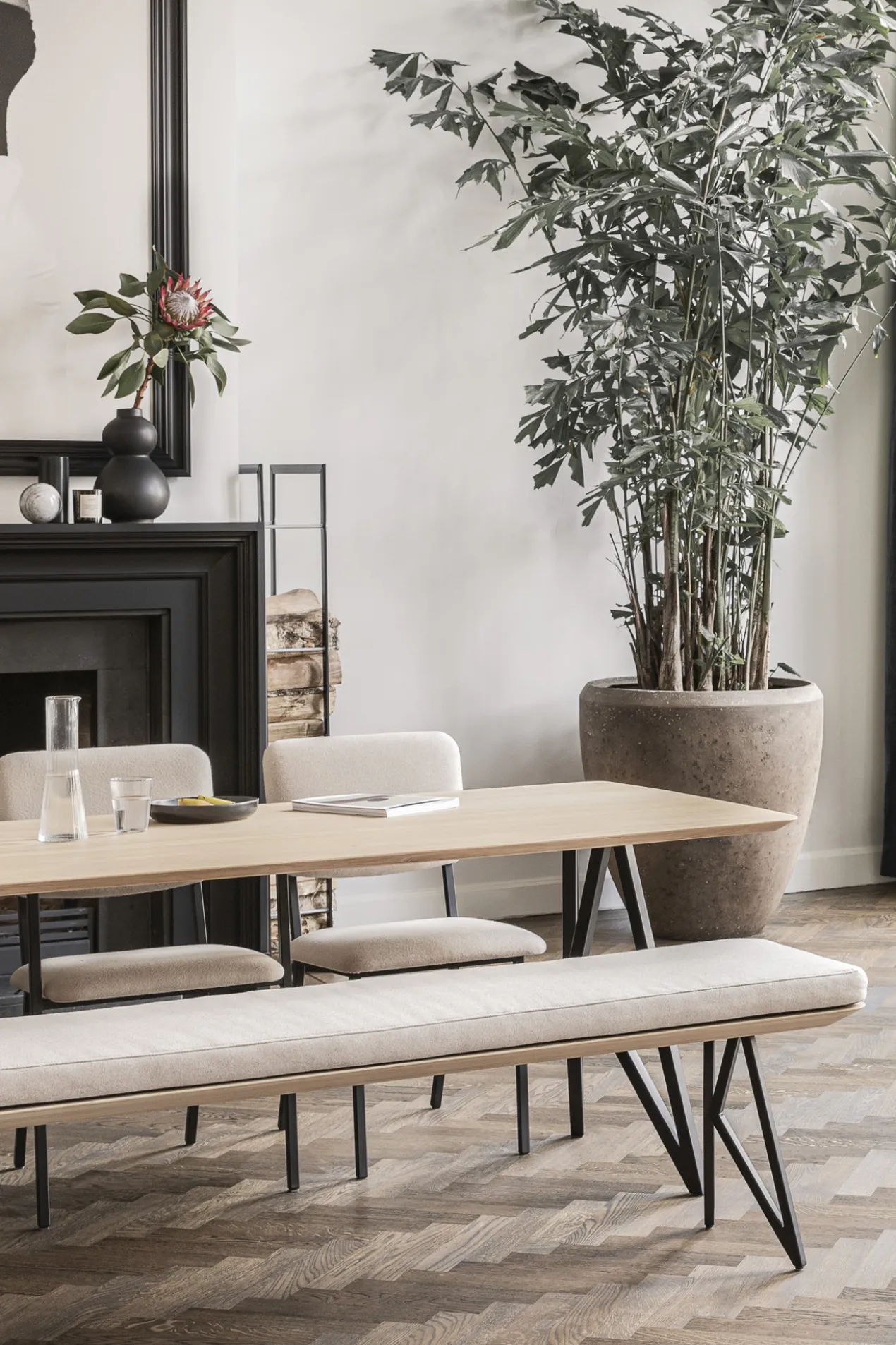 Eettafel Butterfly donkerbruin 180x90 cm rechte rand