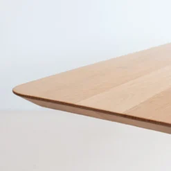 Eettafel Butterfly zwart frame naturel 220x90 cm verjongd