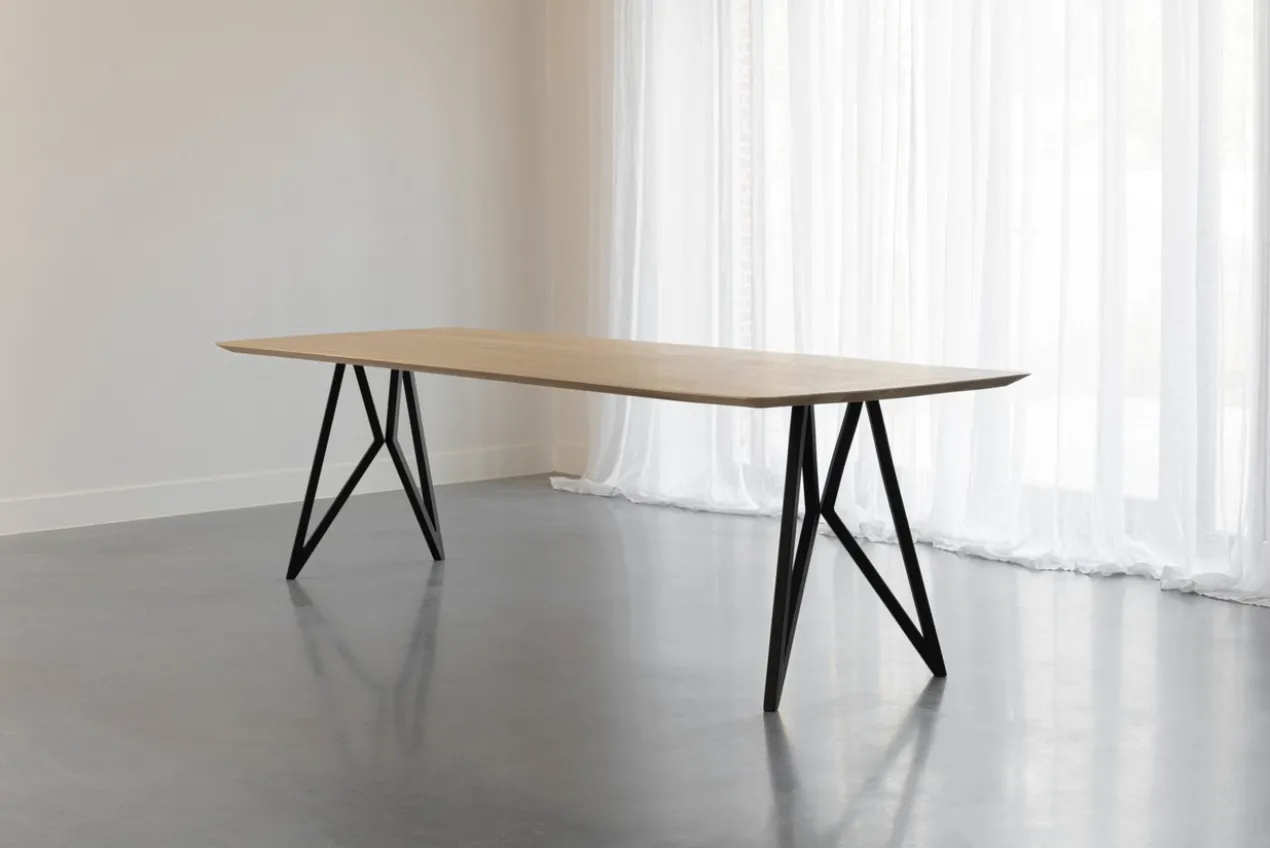 Eettafel Butterfly zwart frame naturel 260x100 cm verjongd