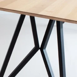 Eettafel Butterfly zwart frame naturel 260x100 cm verjongd