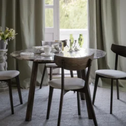 Eettafel Taransay Bruin