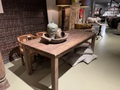 Eettafel teak uniek groot.
