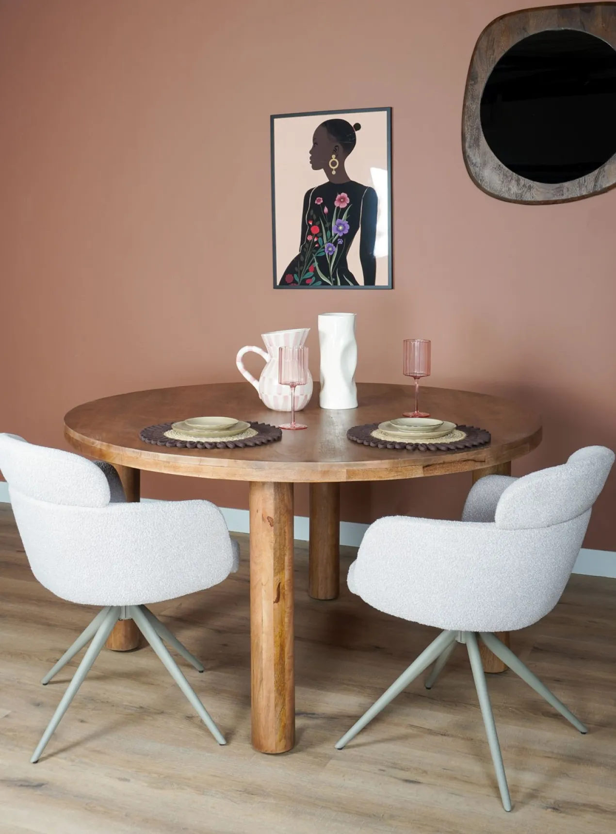 Eettafel Tias ø140 cm – Mangohout