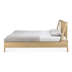 Ethnicraft bed Spindle Oak 180x200