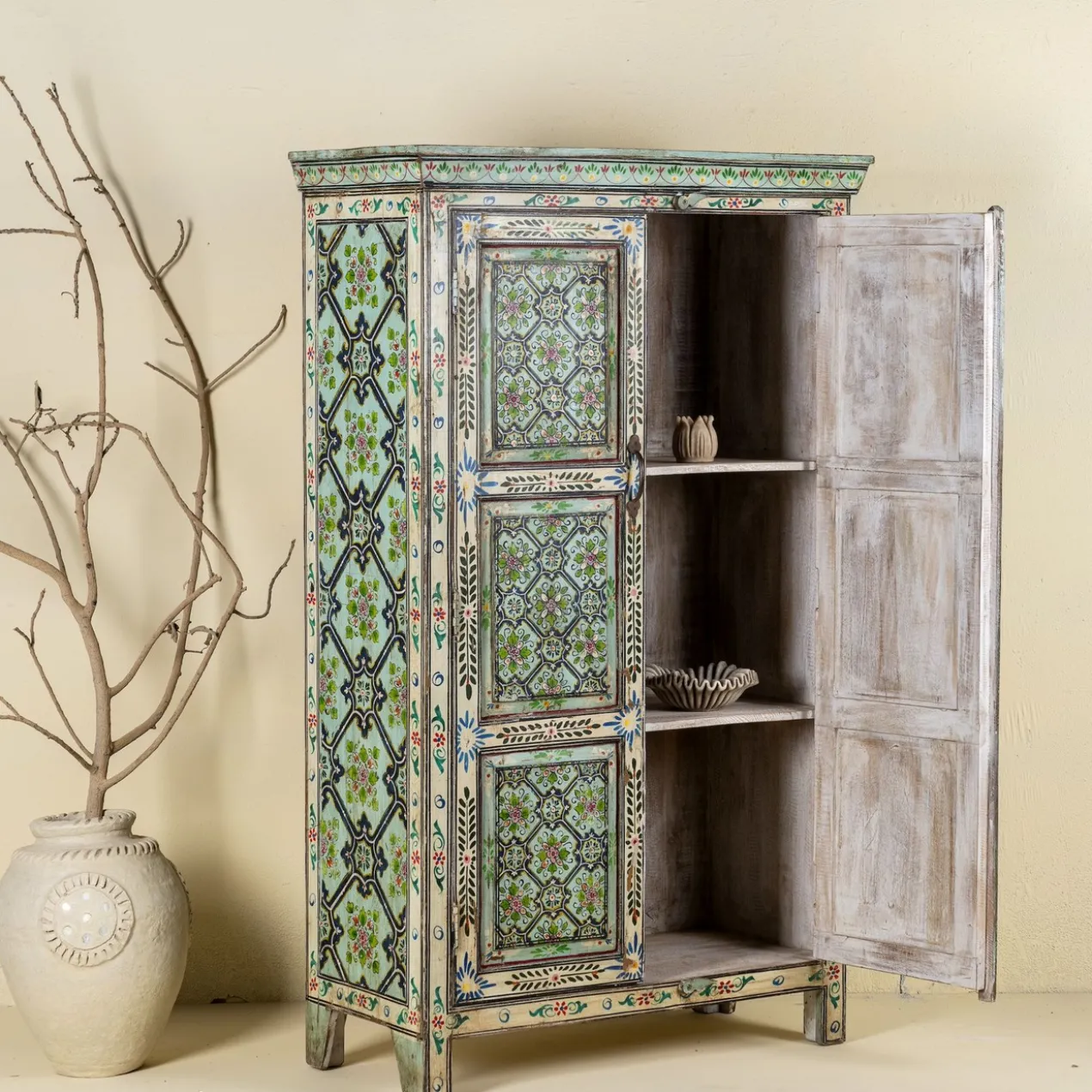 Faridpur - Handbeschilderde Vintage Kast