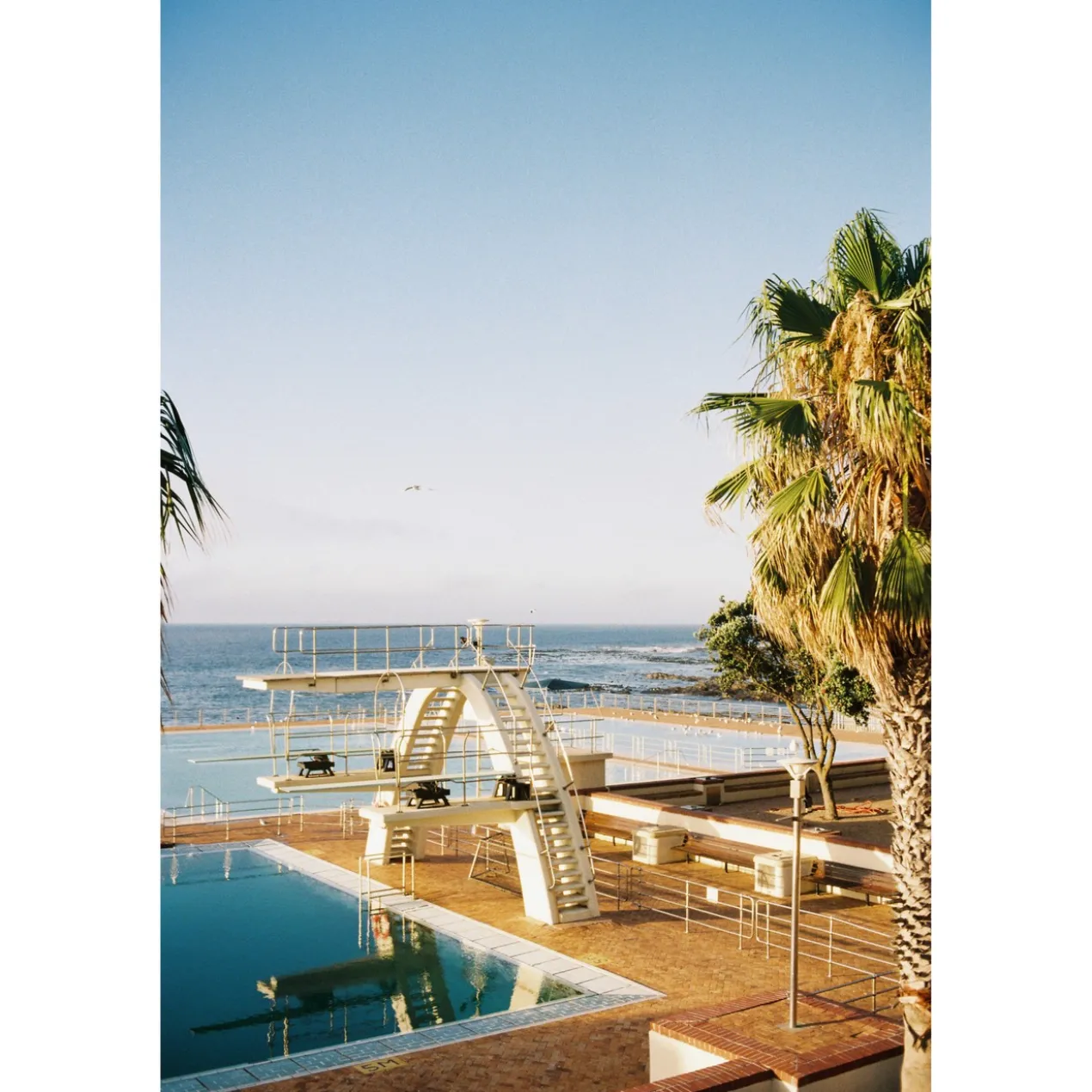Foto op plexiglas Diving boards 80 x 120 cm