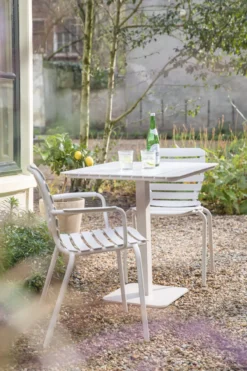 Garden armchair vondel clay