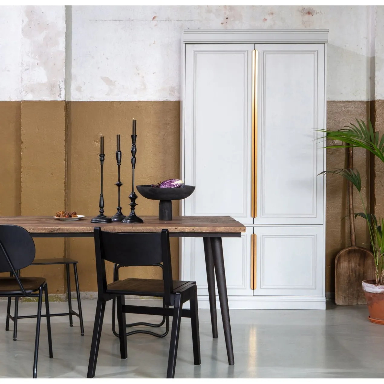 Guild tafel naturel met zwart onderstel 220x90 cm
