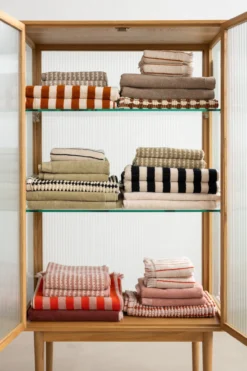 Handdoek beige 50x100 cm