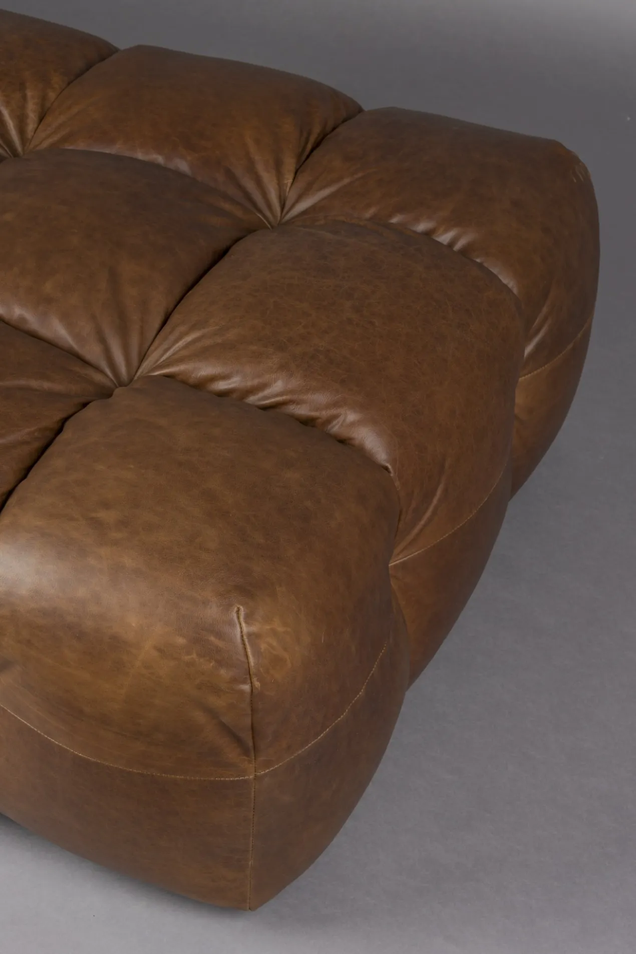 Hocker hackman leer chocolate