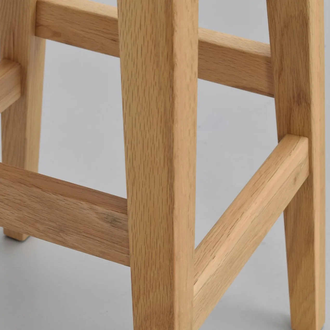 Houten barkruk Austin - zithoogte 65 cm Austin houten barkruk naturel- 65 cm