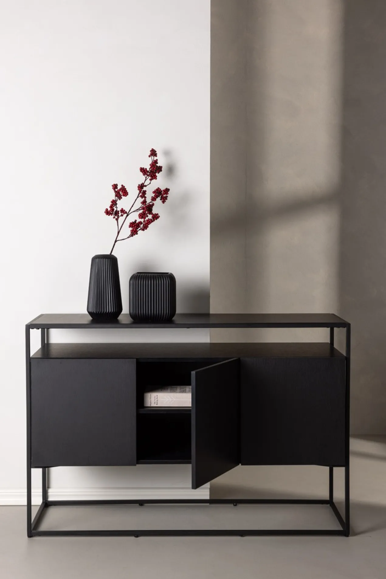 Houten dressoir Cedric Bruin