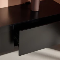 Houten dressoir Leona Zwart