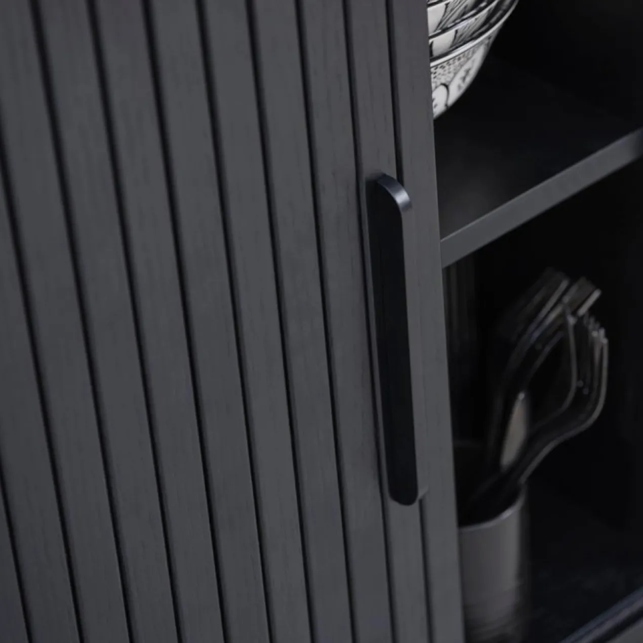 Houten opbergkast Lenn Zwart eiken