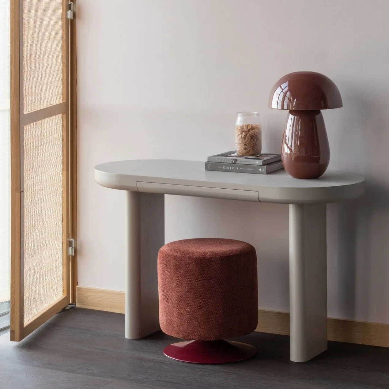 Islen poef met draaivoet boucle bordeauxrood