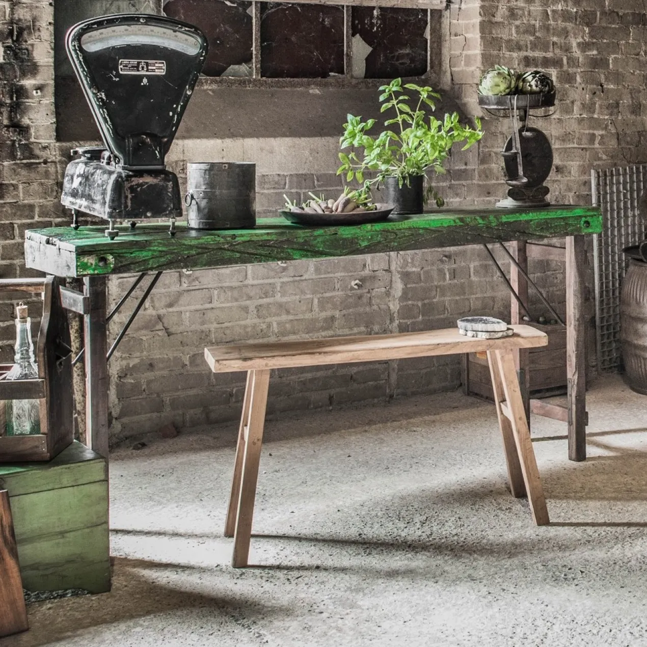 Kruk / Carpenter bench Java 35cm - BETW4